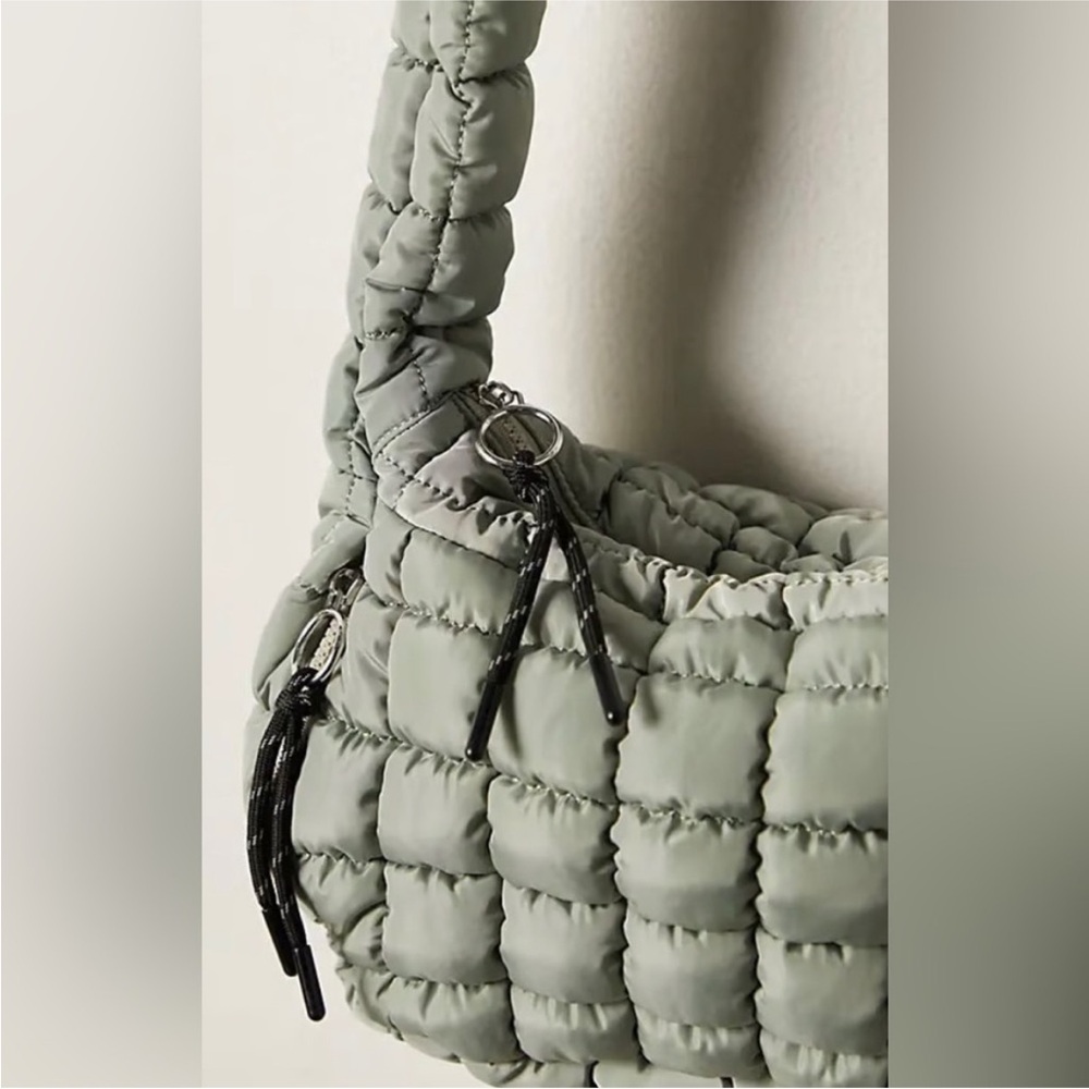 NWT Free People FP Movement Quilted Mini Carryall Sling - stone sage green - Picture 6 of 12